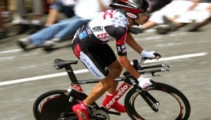 开云体育vip-男子仰泳南非选手技术娴熟，男子仰泳决赛